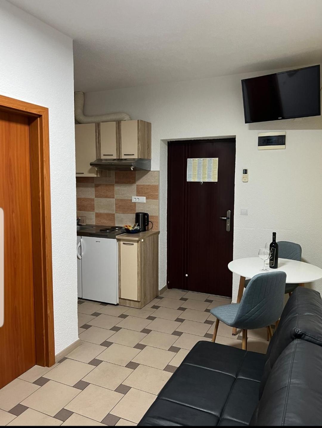 Apartment Afrika Μακάρσκα Εξωτερικό φωτογραφία